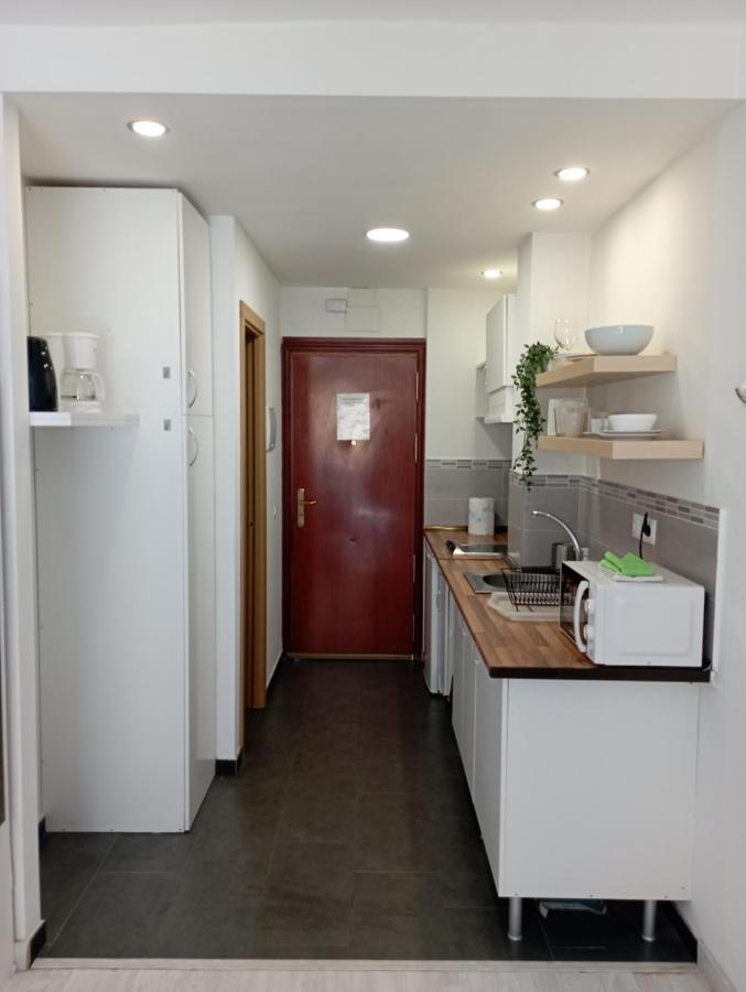Amplio Estudio,Vista Mar Y Montana, A Pasos Del Centro Torremolinos Luaran gambar
