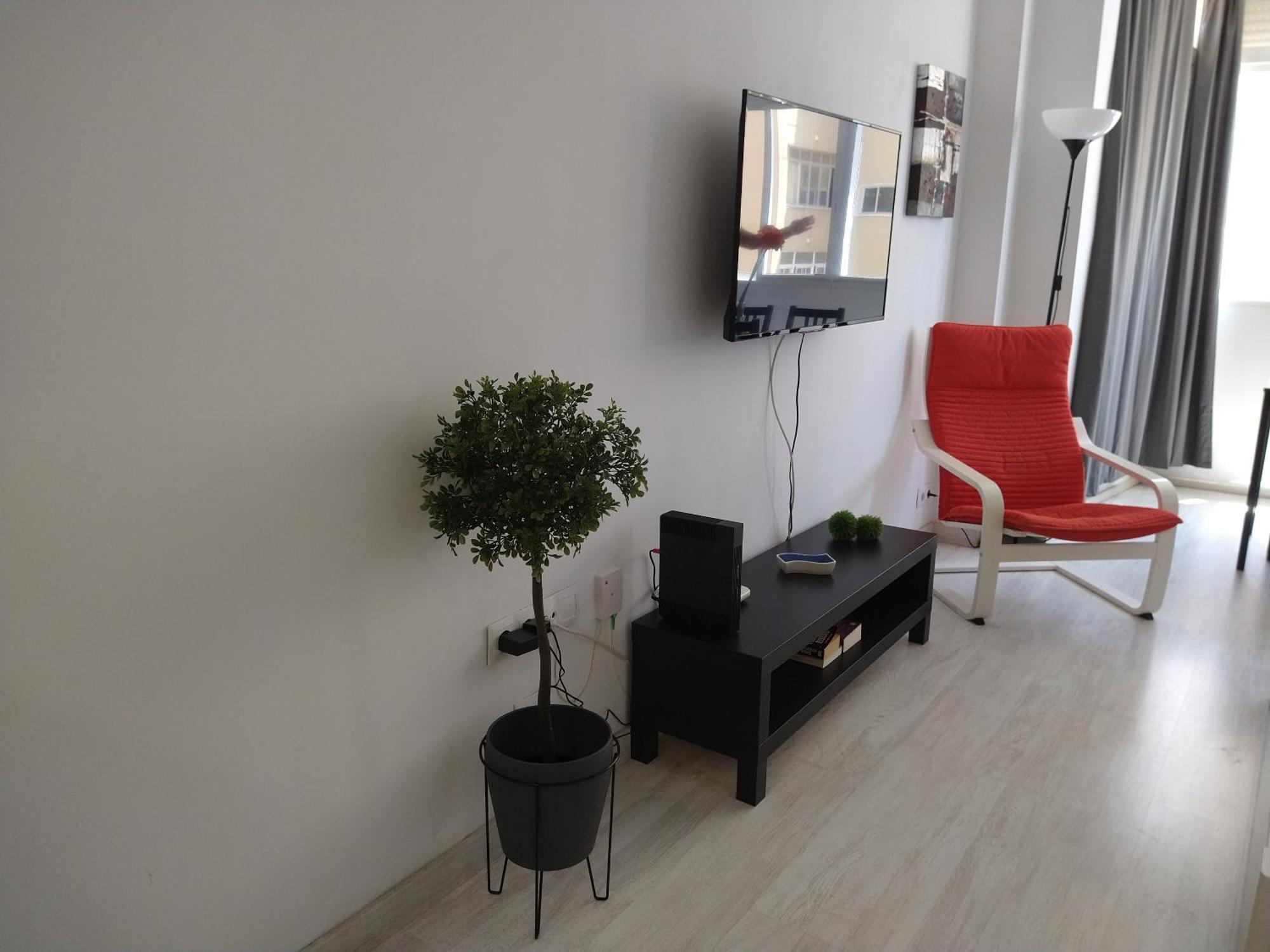 Amplio Estudio,Vista Mar Y Montana, A Pasos Del Centro Torremolinos Luaran gambar