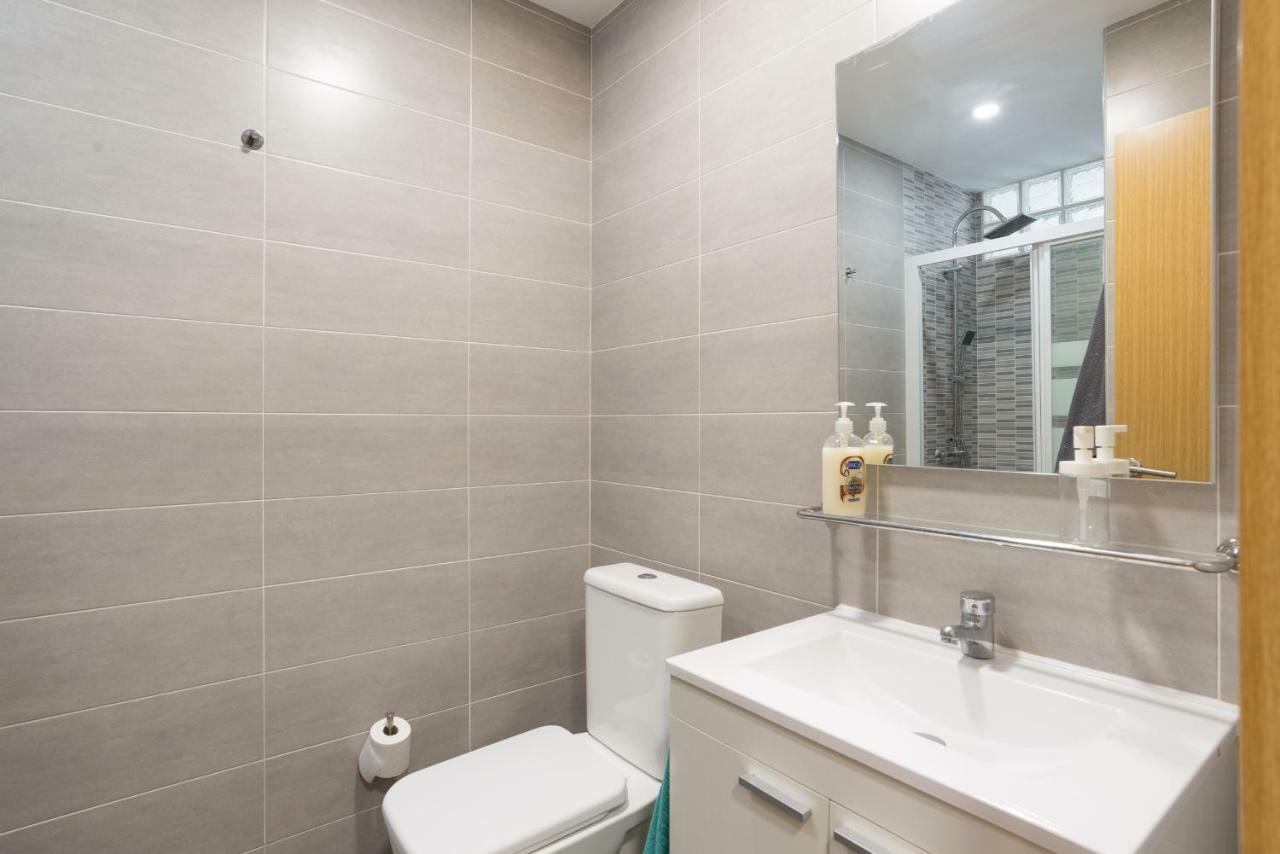 Amplio Estudio,Vista Mar Y Montana, A Pasos Del Centro Torremolinos Luaran gambar
